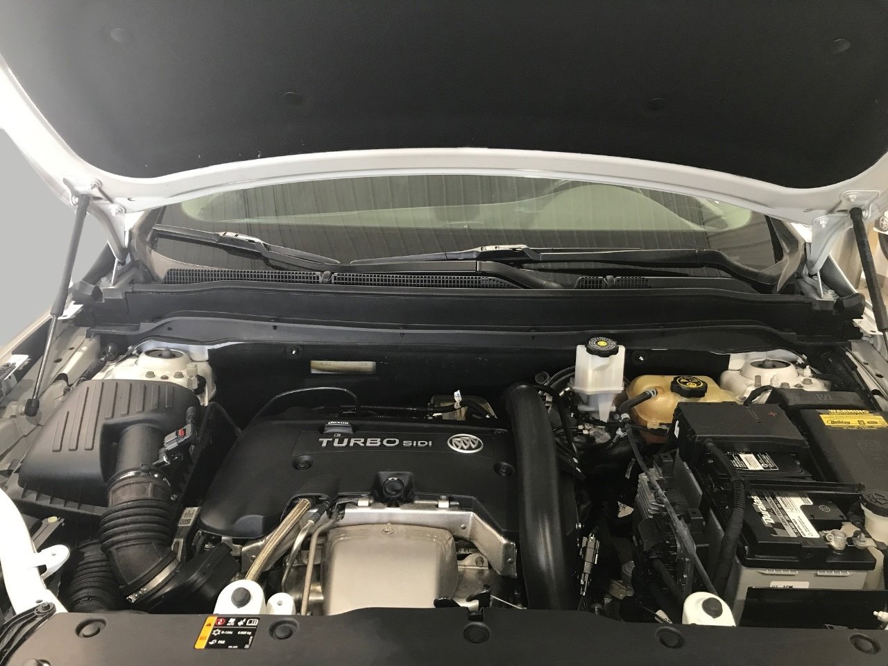 Used 2019 Buick Envision Premium image 8