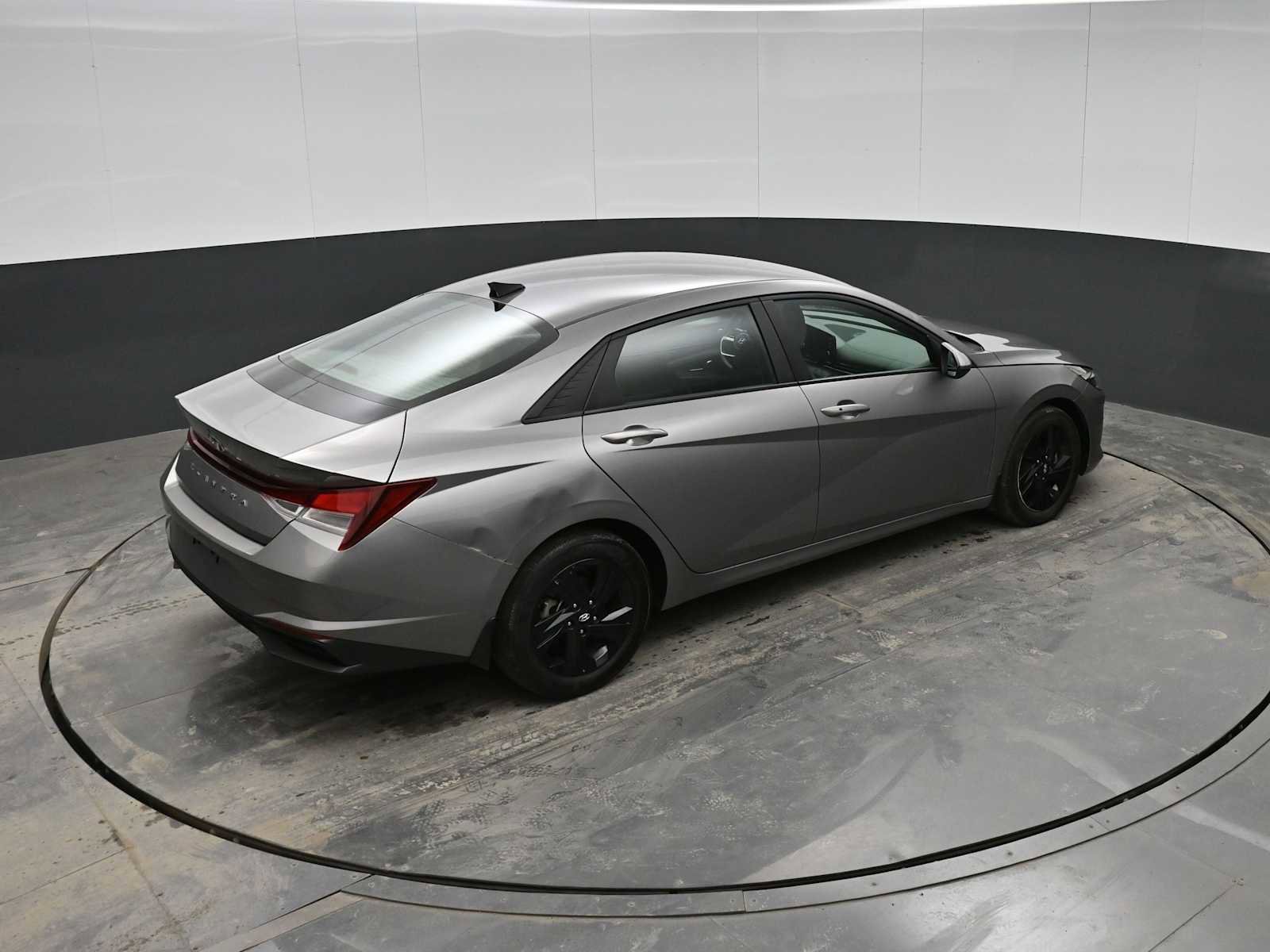 Used 2023 Hyundai Elantra SEL image 28