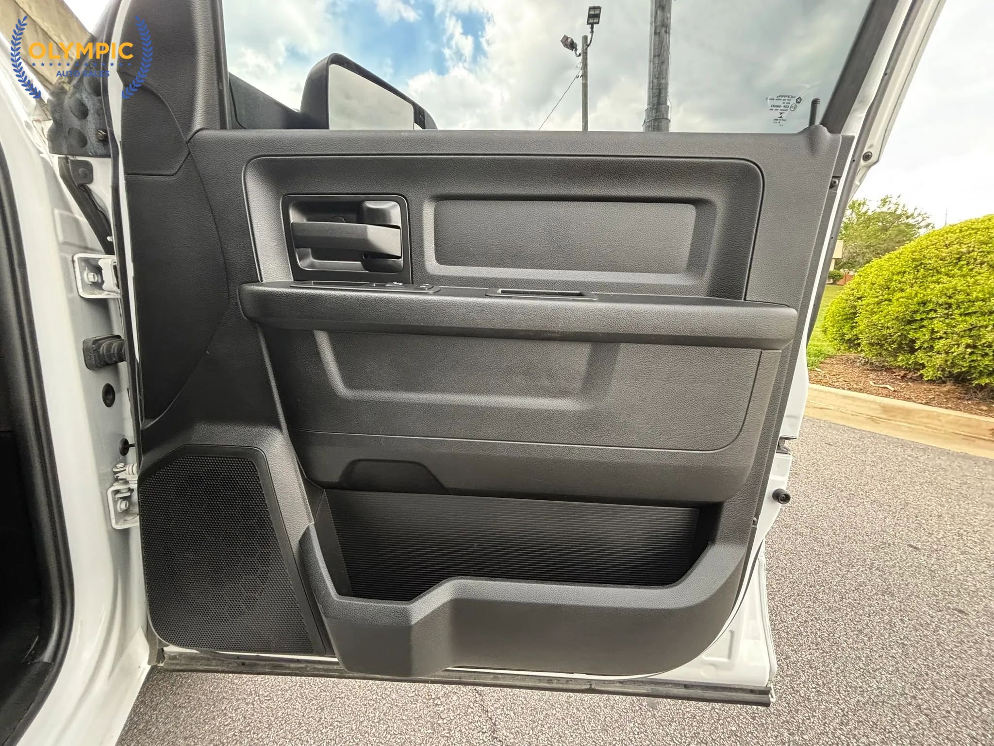 Used 2022 RAM 1500 Tradesman w/ Chrome Plus Package image 39