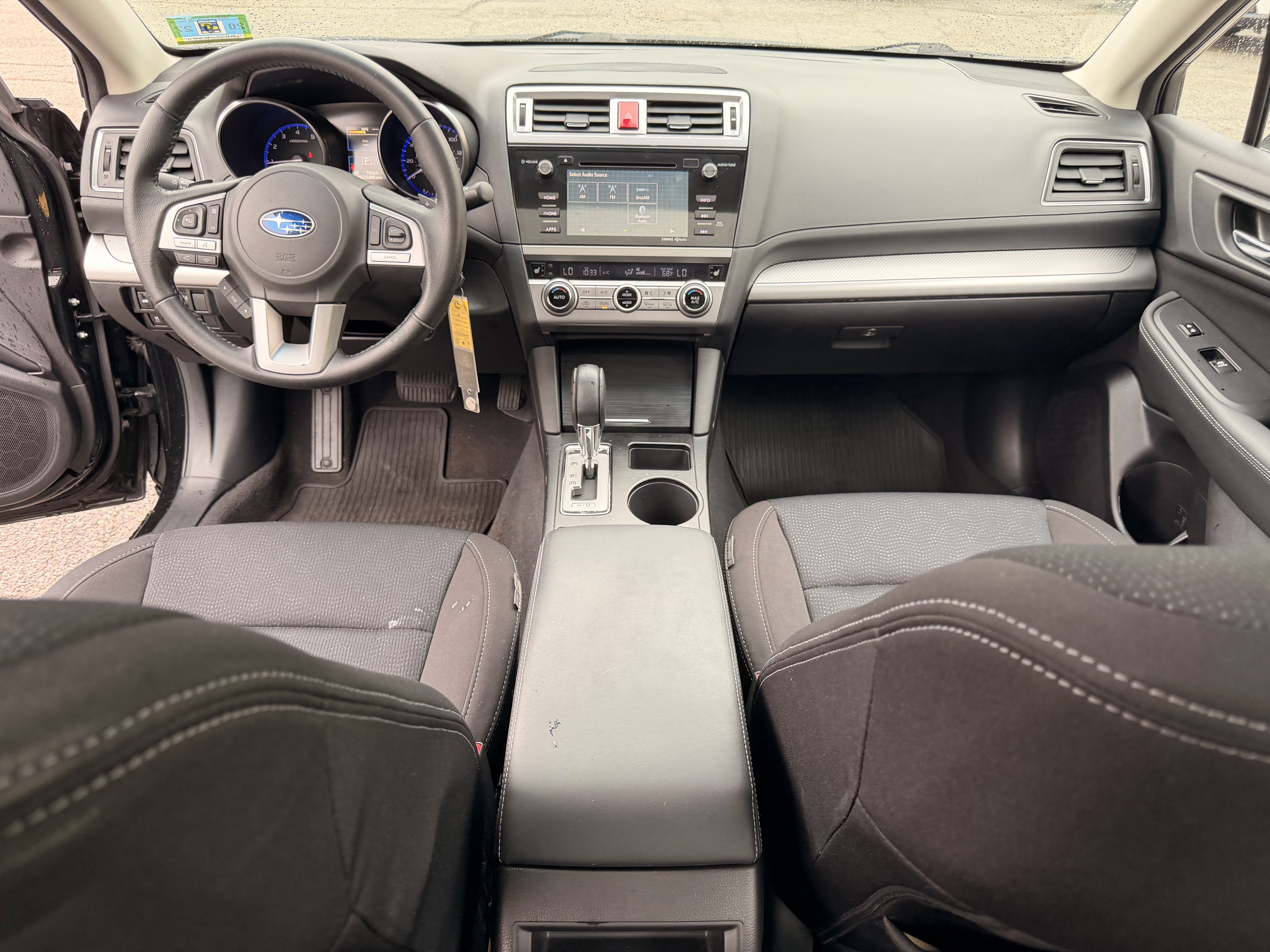 Used 2017 Subaru Legacy 2.5i Premium w/ Moonroof Package AWD/4WD image 17