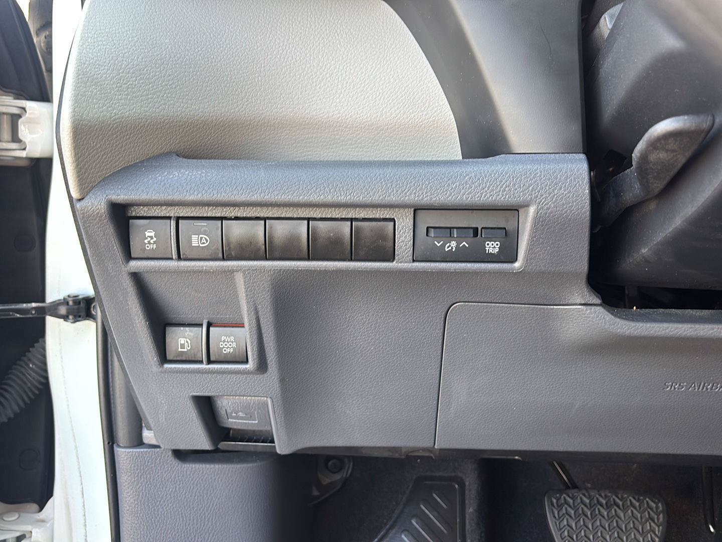 Used 2023 Toyota Sienna LE AWD/4WD image 27