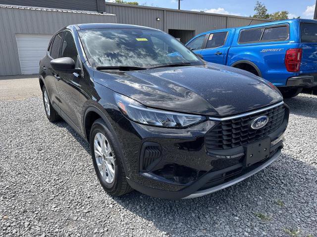 Certified 2024 Ford Escape Active w/ Tech Pack #1 image 3