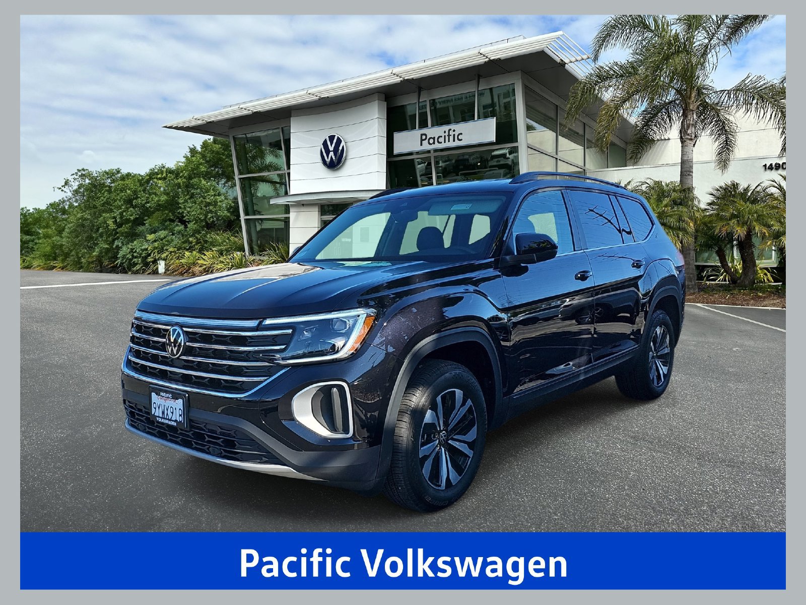 Used 2026 Volkswagen Atlas SE FWD image 1