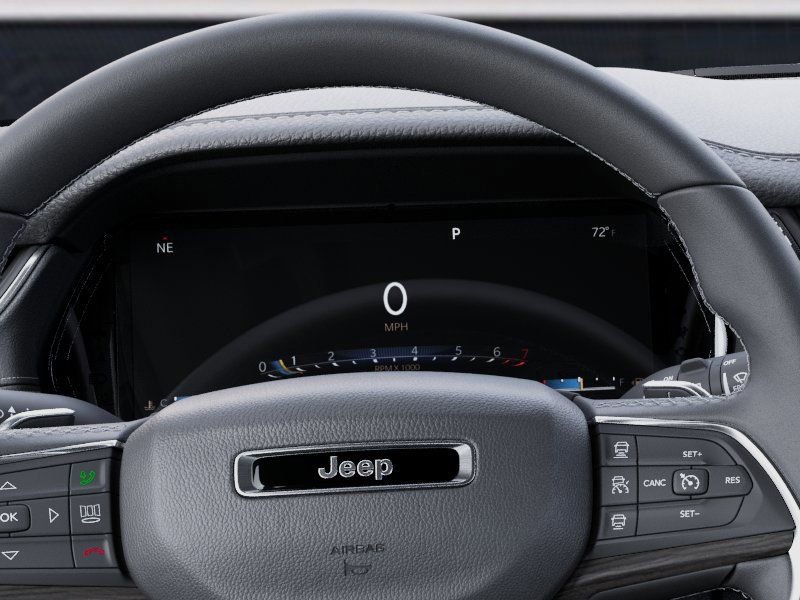 New 2025 Jeep Grand Cherokee Limited w/ Black Appearance Package image 17