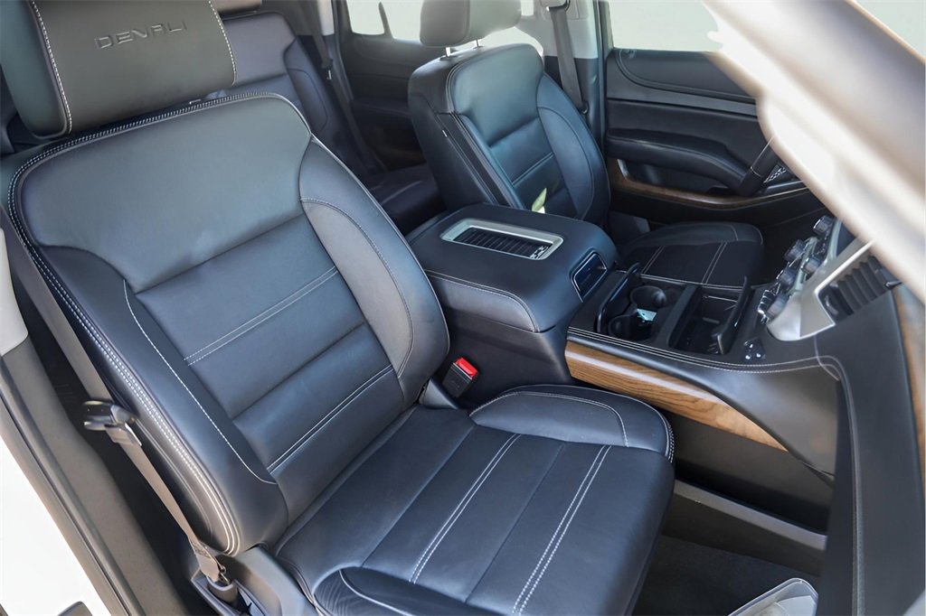 Used 2020 GMC Yukon Denali w/ Open Road Package image 36