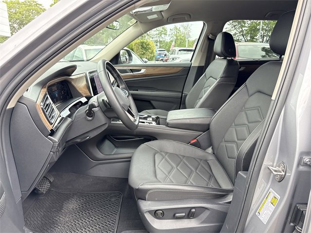 Used 2024 Volkswagen Atlas SE image 18