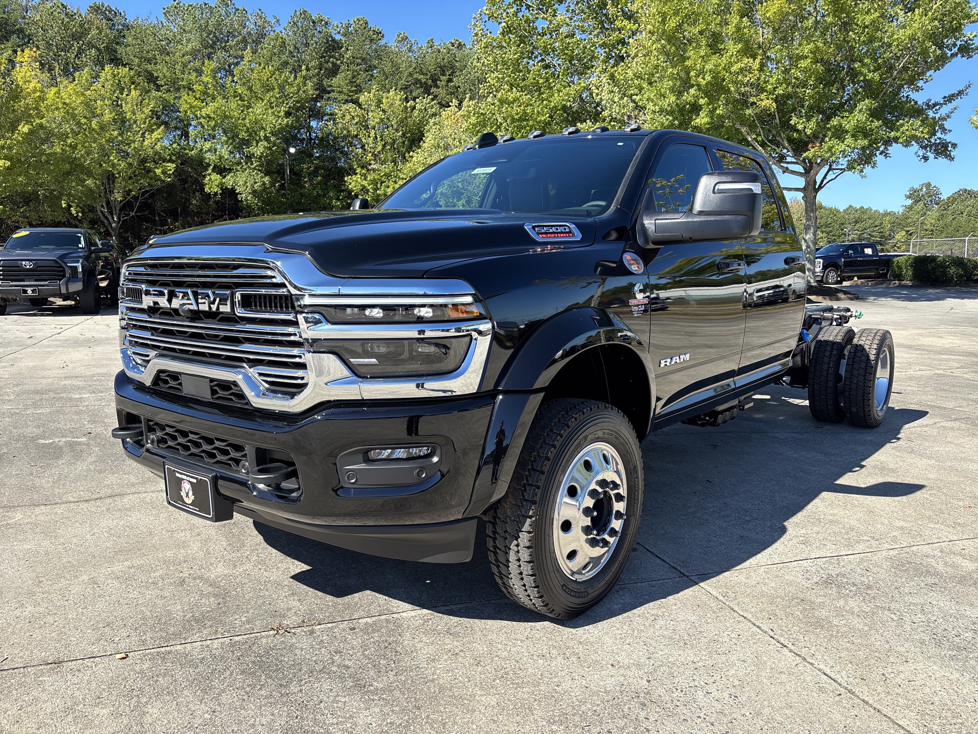 New 2027 RAM 5500 4x4 Crew Cab w/ Laramie Trim Package image 3