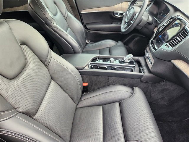 Used 2023 Volvo XC90 B6 Ultimate image 14