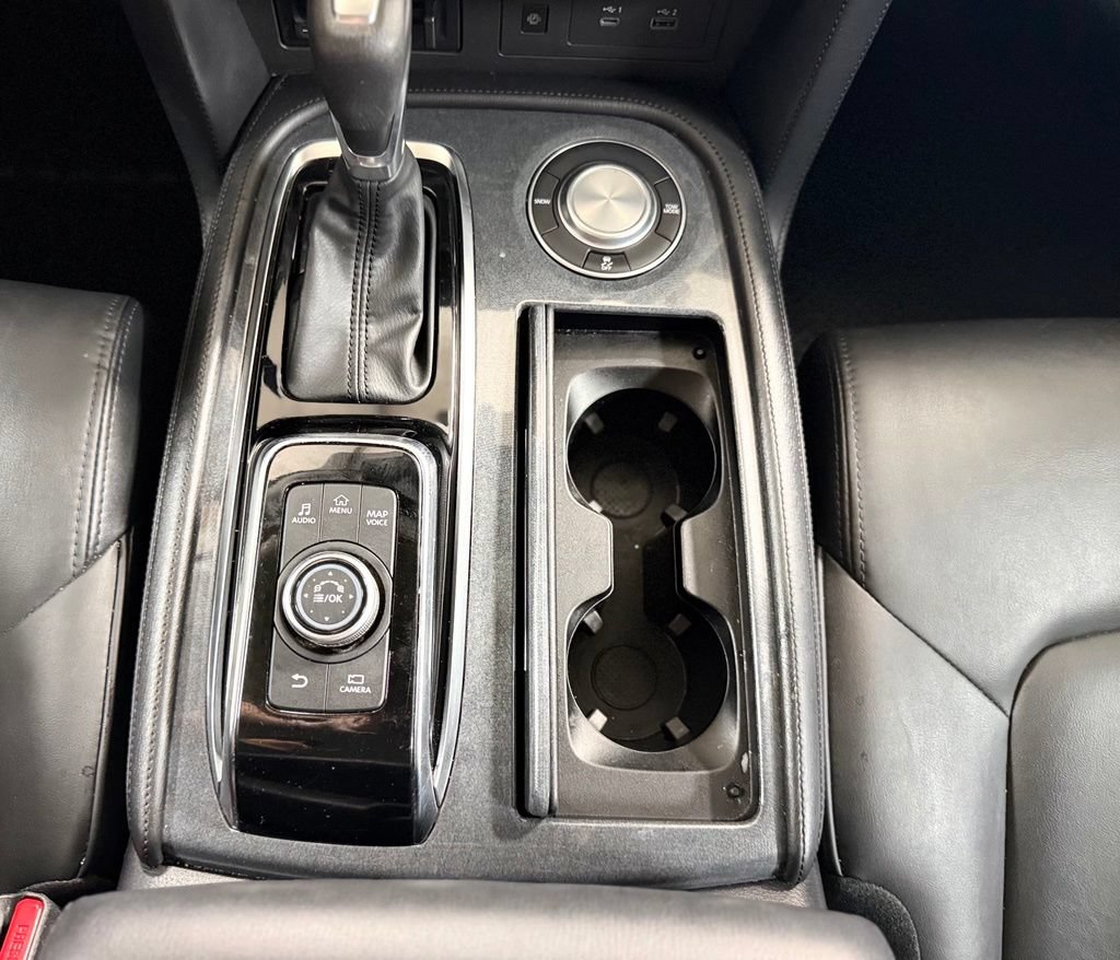 Used 2022 Nissan Armada SV w/ Cargo Package RWD image 17