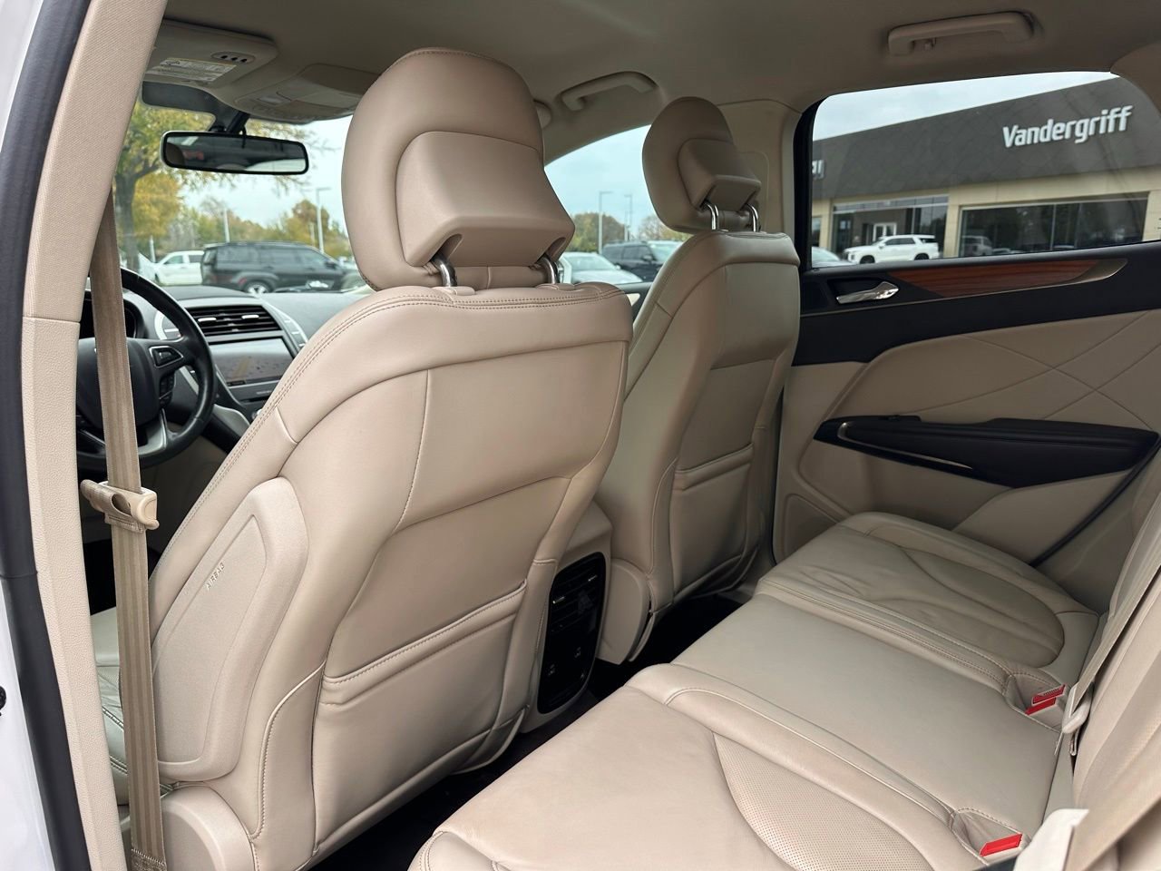 Used 2019 Lincoln MKC Select w/ Select Plus Package image 17