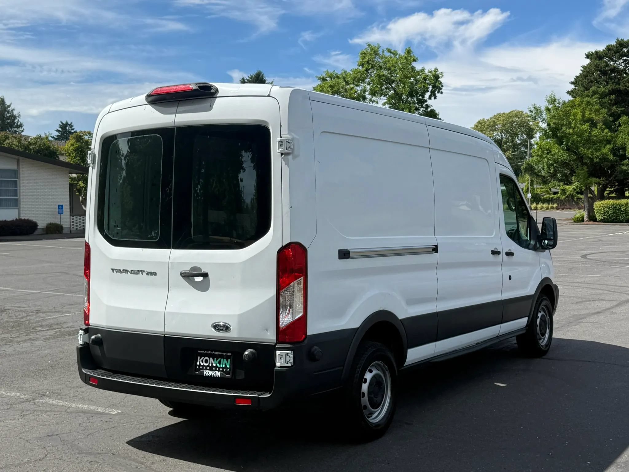 Used 2018 Ford Transit 250 148 Medium Roof RWD image 6