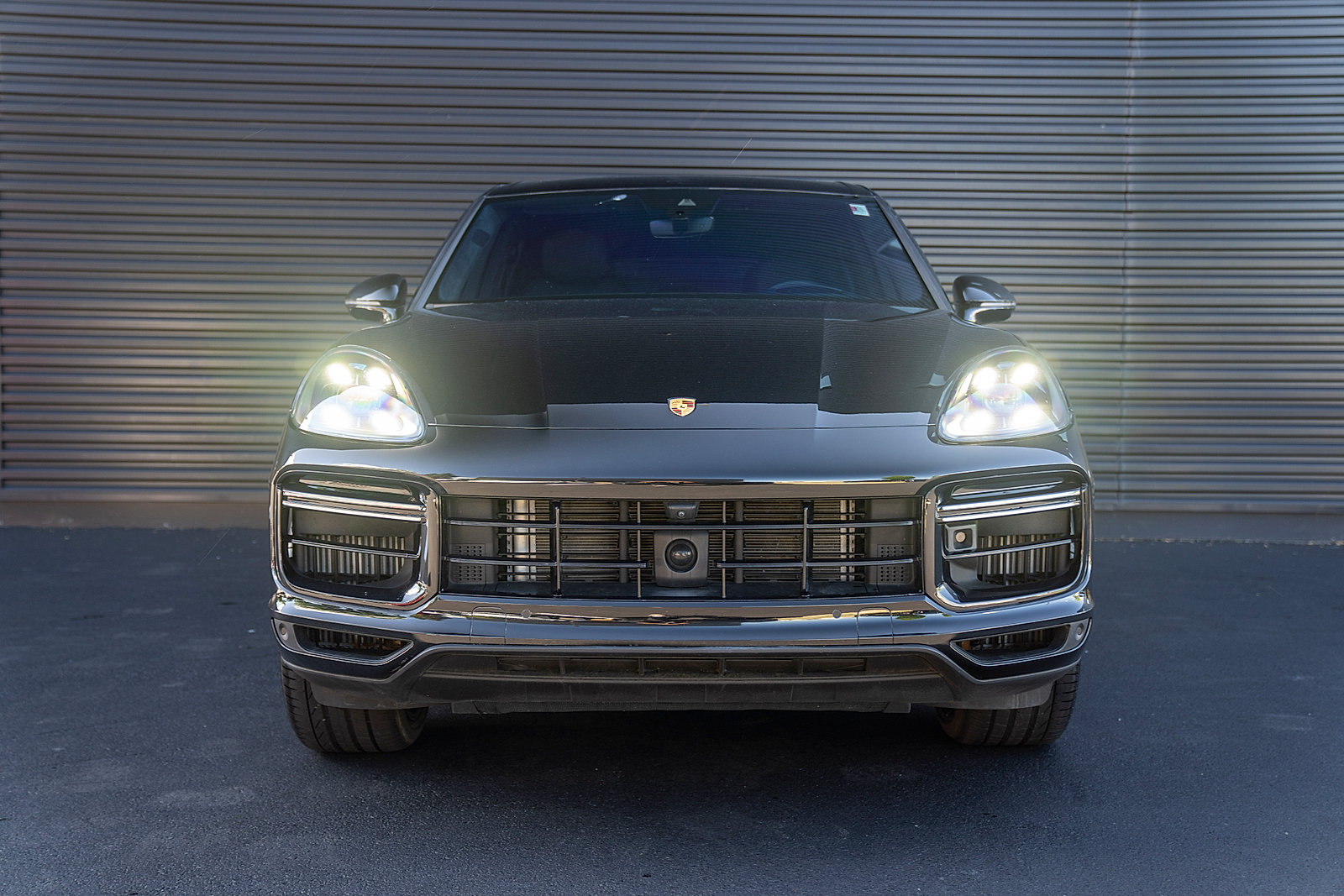 Certified 2023 Porsche Cayenne Turbo S AWD/4WD image 27