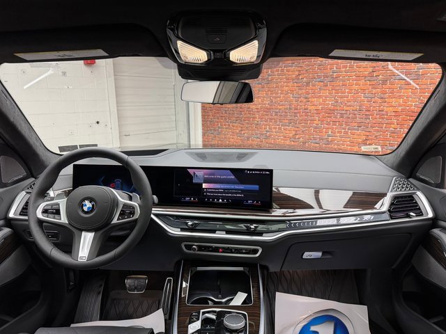 Used 2026 BMW X7 xDrive40i image 12