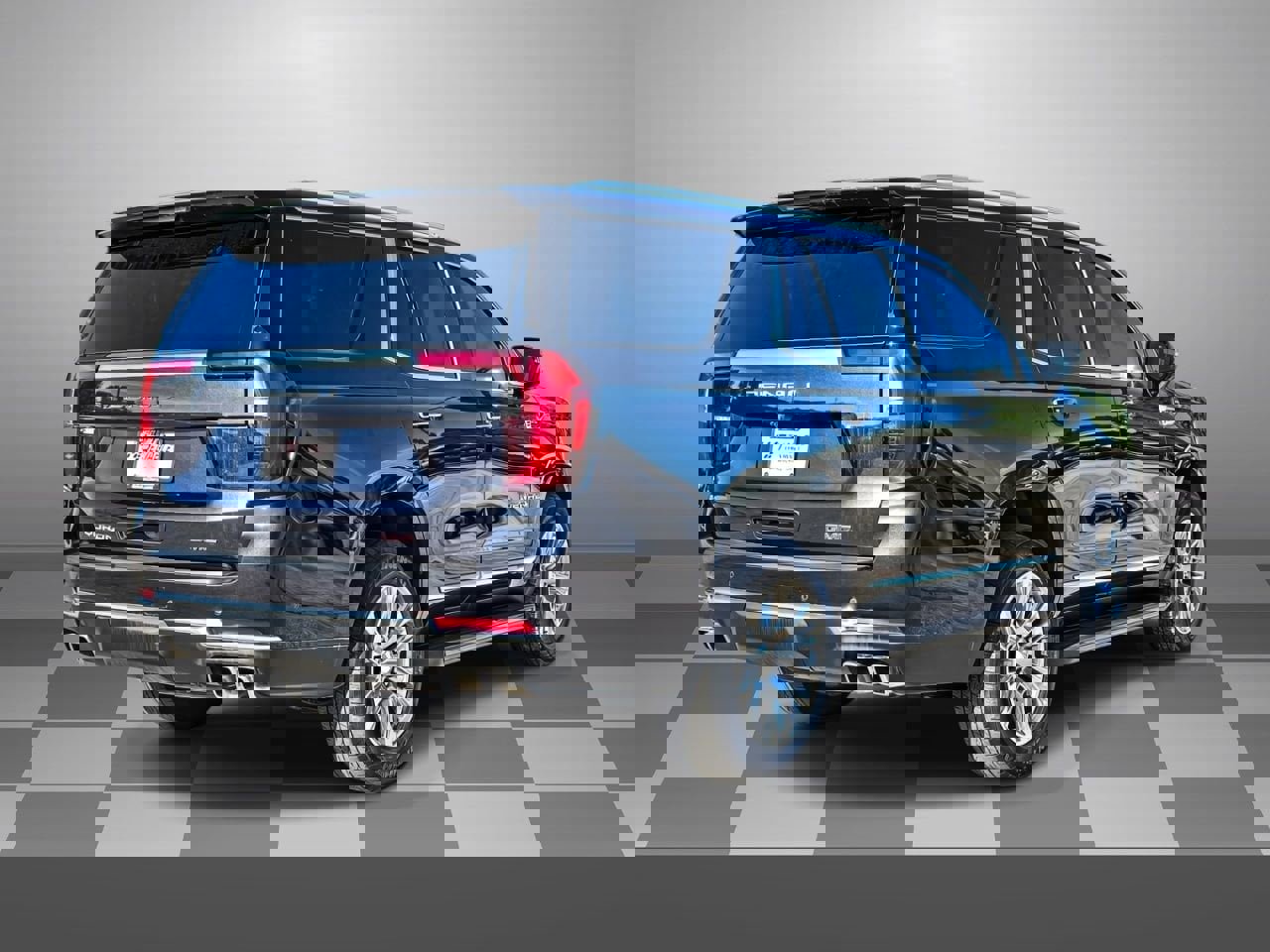 Certified 2025 GMC Yukon Denali image 6