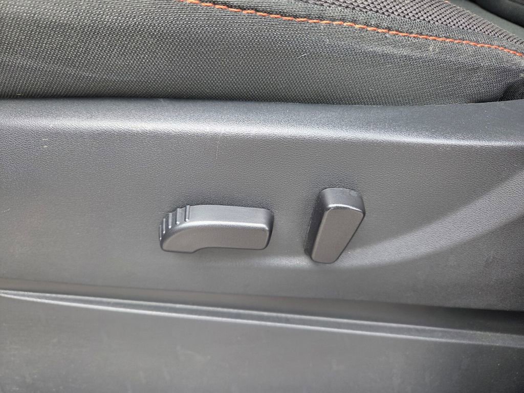 Used 2024 Nissan Frontier PRO-4X w/ Off-Road Protection Package image 5