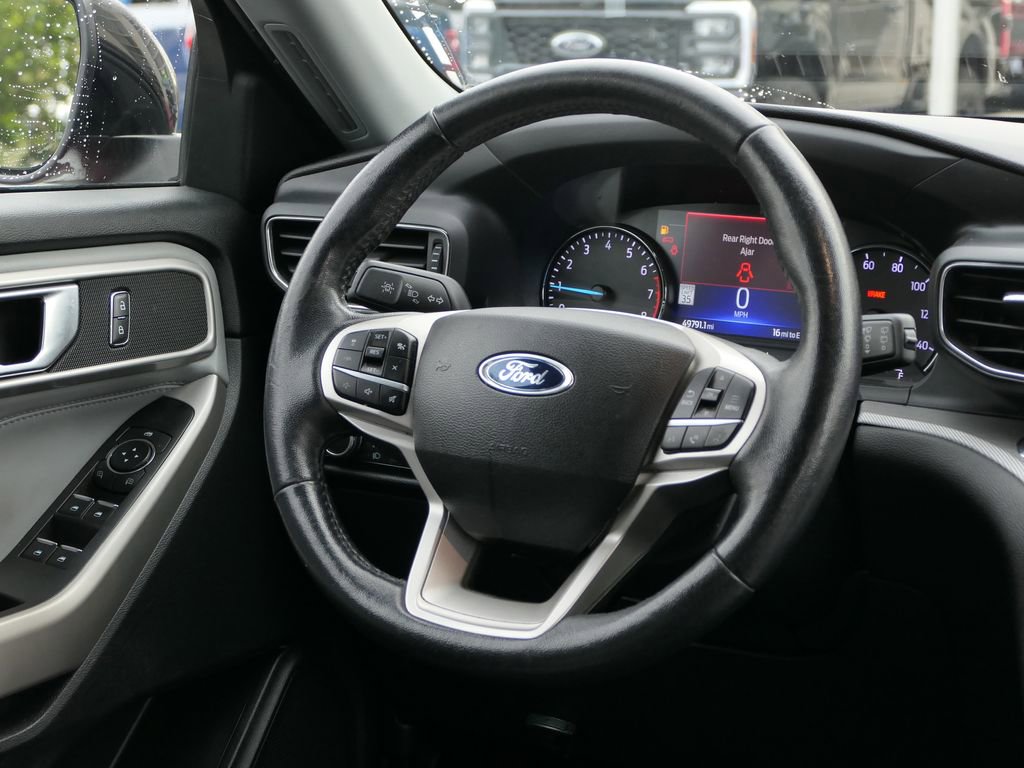 Used 2022 Ford Explorer XLT w/ Equipment Group 202A image 25