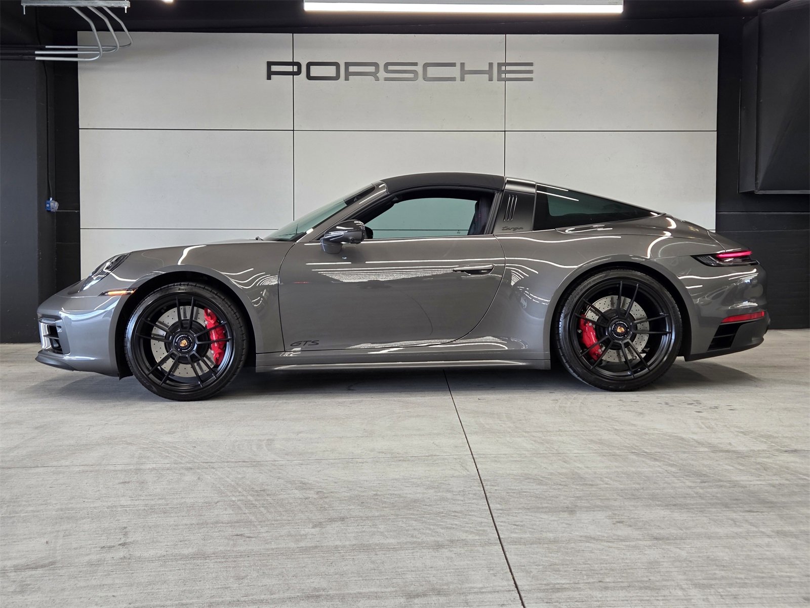 Used 2024 Porsche 911 Targa 4 GTS image 2