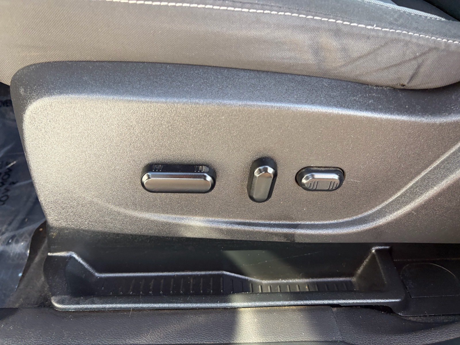 Used 2019 Ford Escape SE AWD/4WD image 13