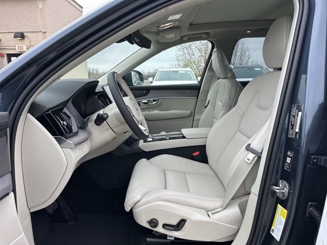 New 2026 Volvo XC90 T8 Ultra w/ Protection Package Premier image 14