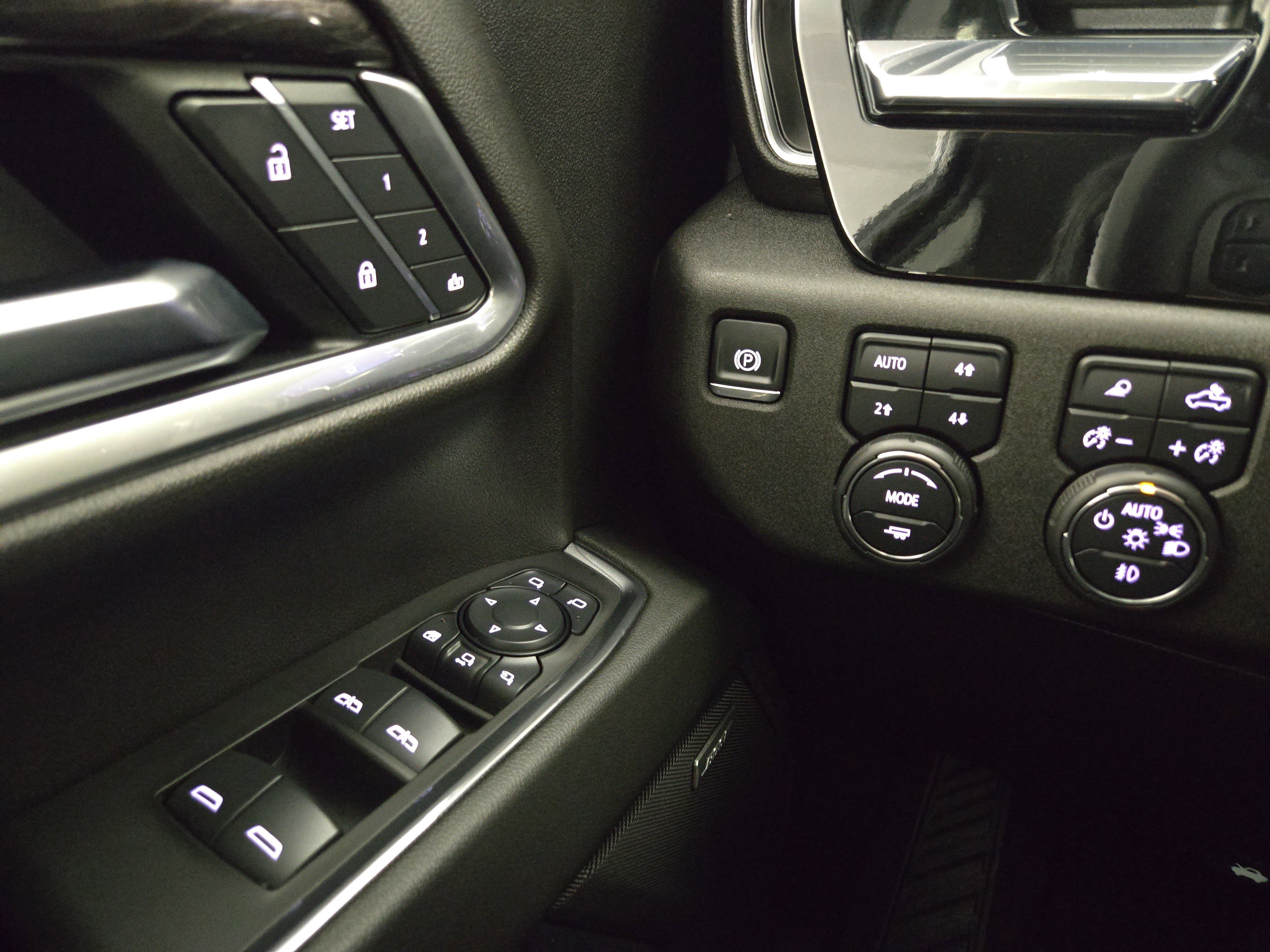 Certified 2025 Chevrolet Silverado 2500 LTZ w/ LTZ Plus Package image 27