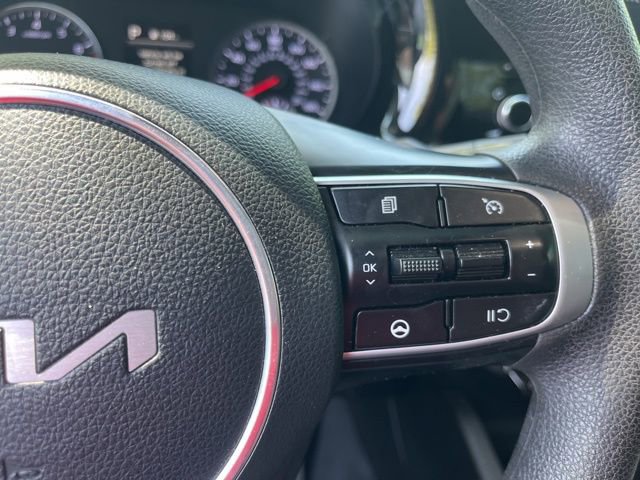 Used 2022 Kia K5 LXS FWD image 11