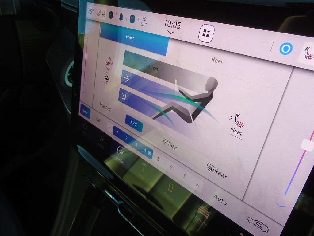 Certified 2024 Jeep Grand Cherokee L Limited w/ Black Appearance Package image 25