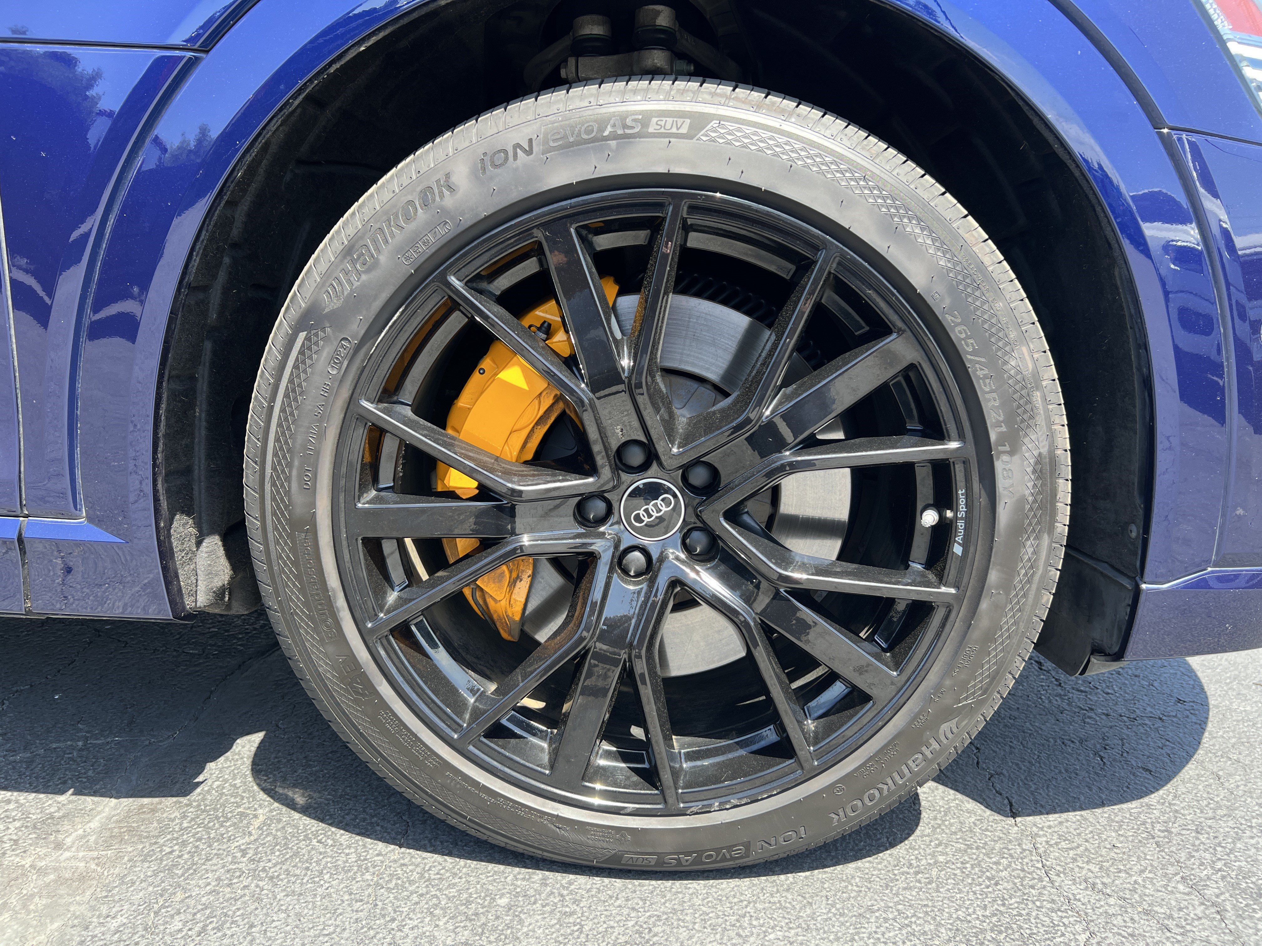 Used 2022 Audi e-tron Chronos AWD/4WD image 11