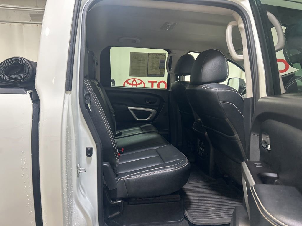 Used 2019 Nissan Titan PRO-4X AWD/4WD image 15