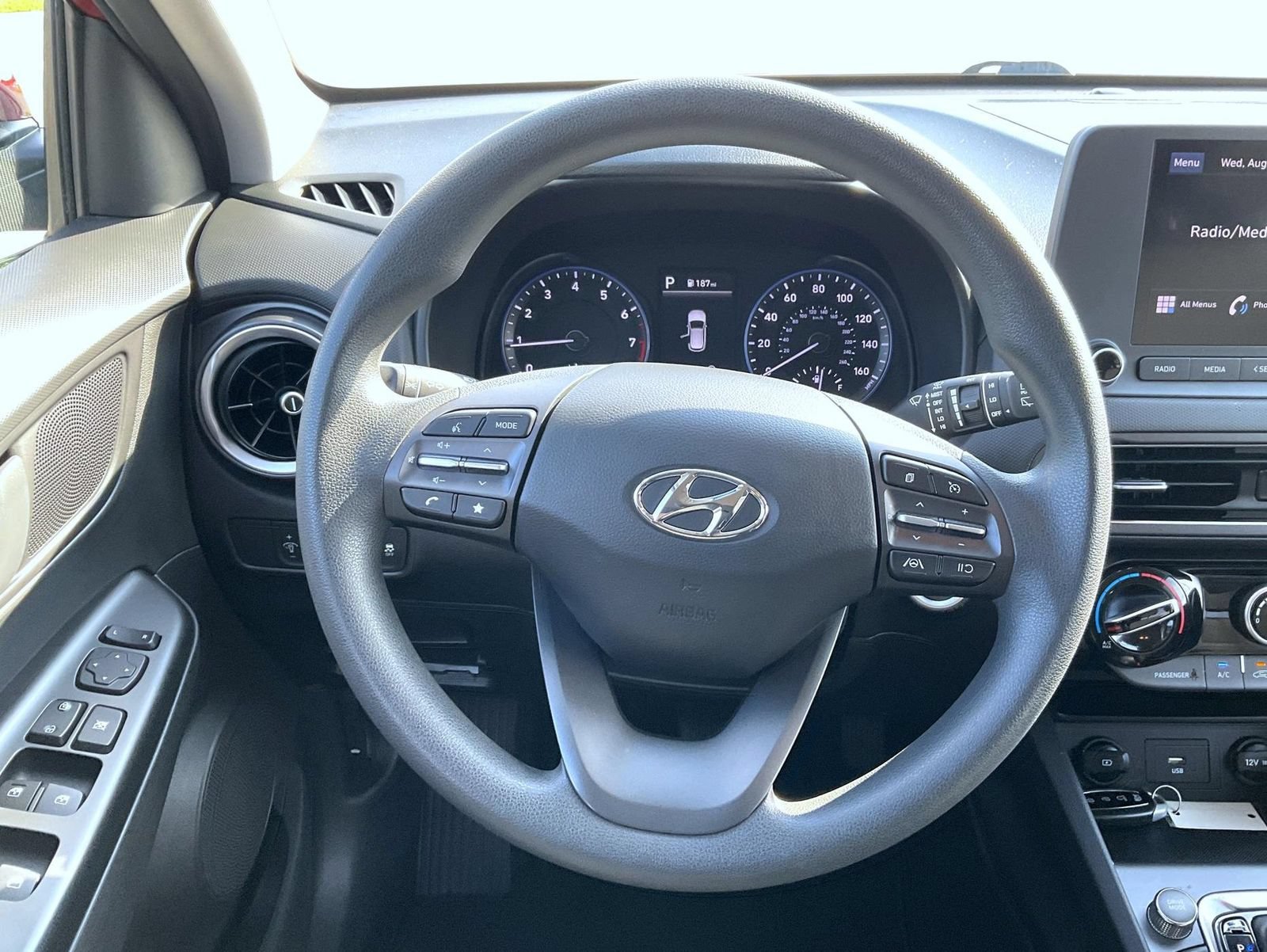 Certified 2023 Hyundai Kona SEL w/ Cargo Package AWD/4WD image 13