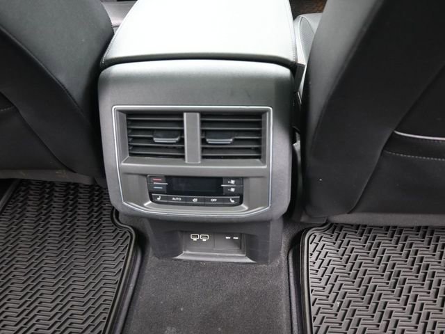 Used 2019 Volkswagen Atlas SEL Premium image 24