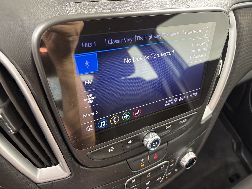 Used 2023 Chevrolet Malibu LT FWD image 34