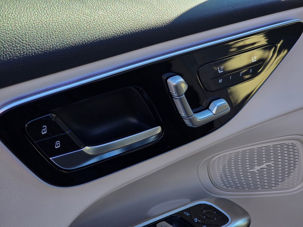 New 2027 Mercedes-Benz GLC 300 4MATIC image 31