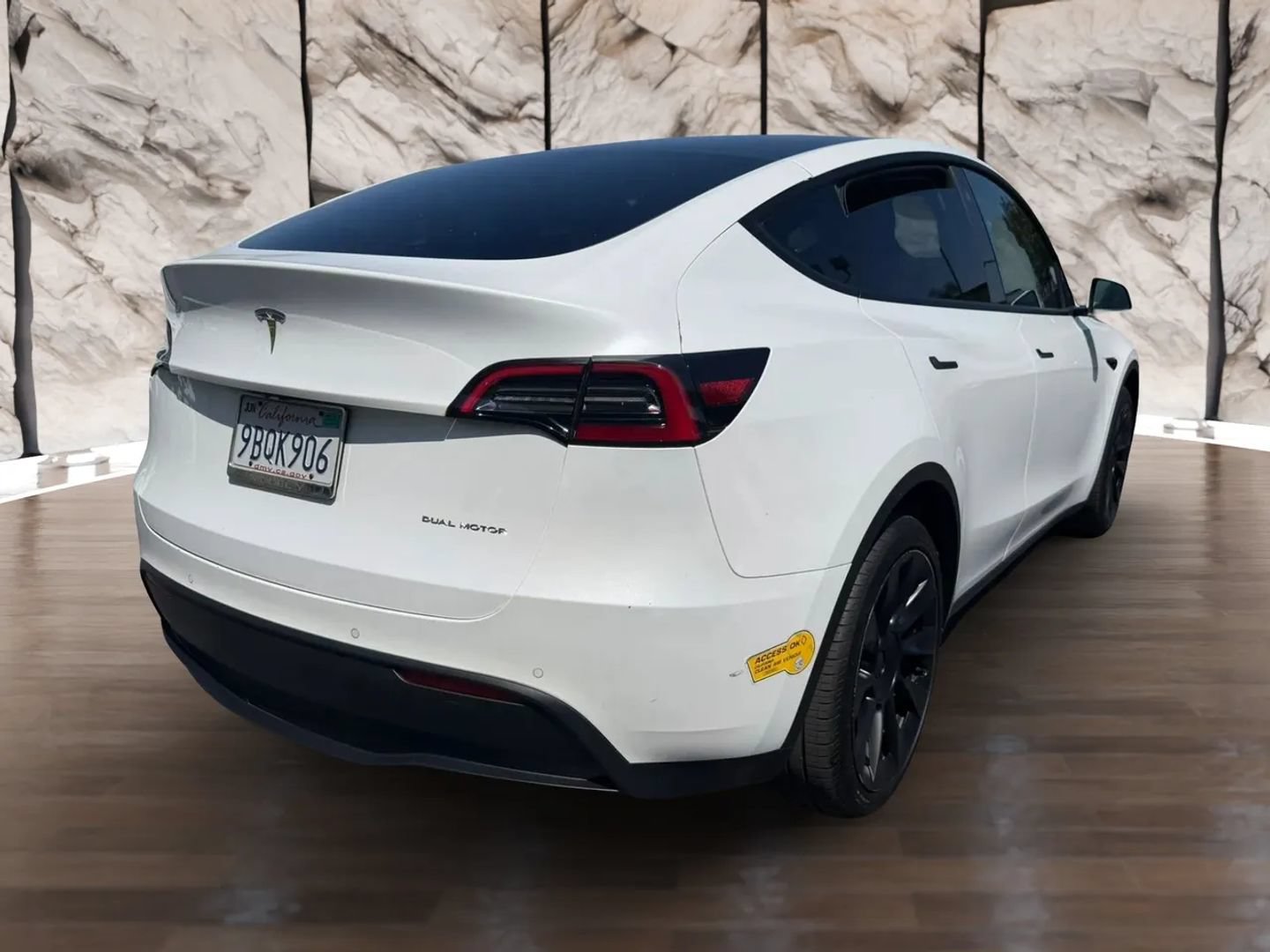 Used 2022 Tesla Model Y Long Range AWD/4WD image 6