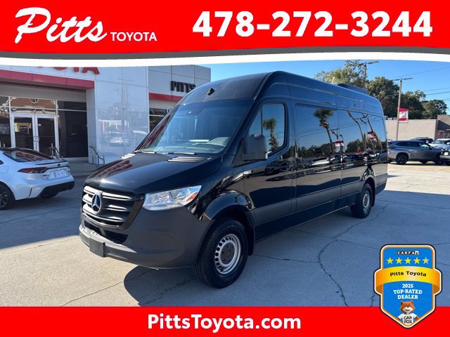 Used 2019 Freightliner Sprinter 2500 RWD image 1