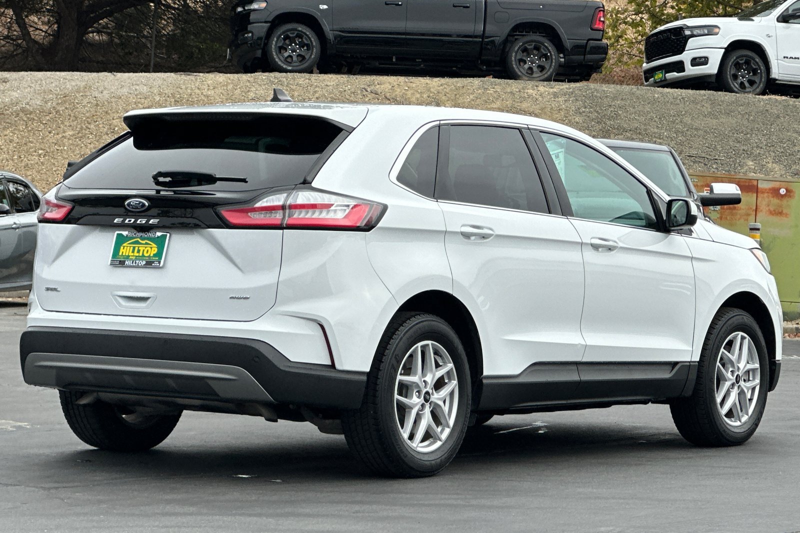 Used 2024 Ford Edge SEL AWD/4WD image 4
