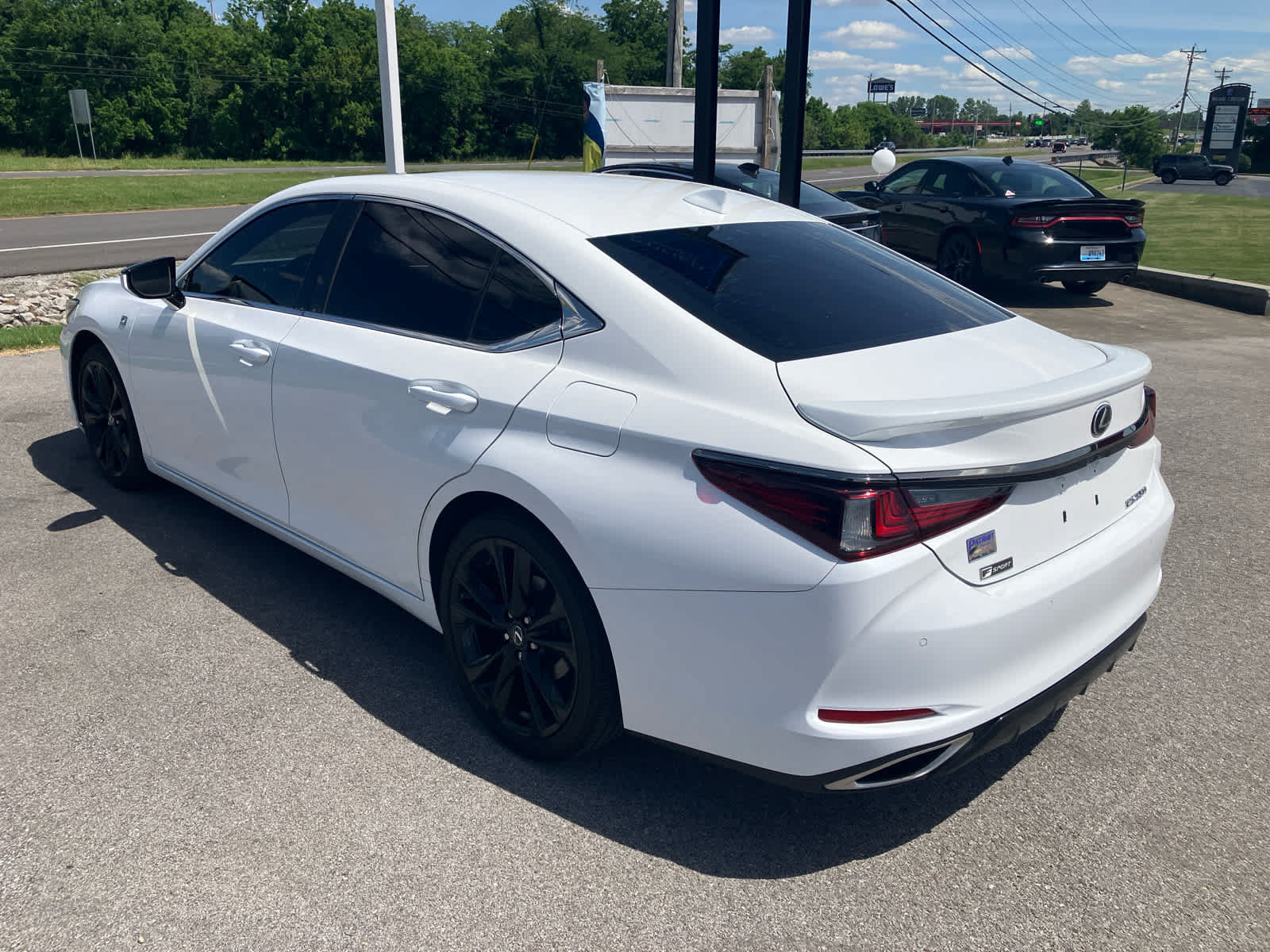 Used 2021 Lexus ES 350 F Sport w/ Accessory Package FWD image 5
