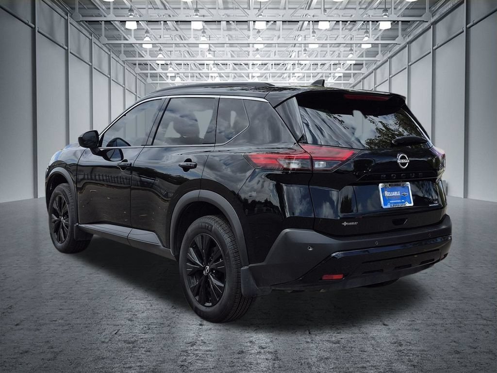 Used 2023 Nissan Rogue SV w/ SV Premium B Package AWD/4WD image 3