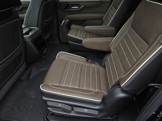 New 2026 GMC Yukon XL Denali Ultimate w/ LPO, Floor Liner Package AWD/4WD image 18