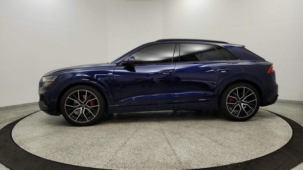 Used 2021 Audi Q8 Prestige w/ Prestige Package AWD/4WD image 2