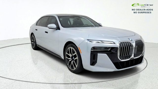 Used 2025 BMW 740i RWD image 1