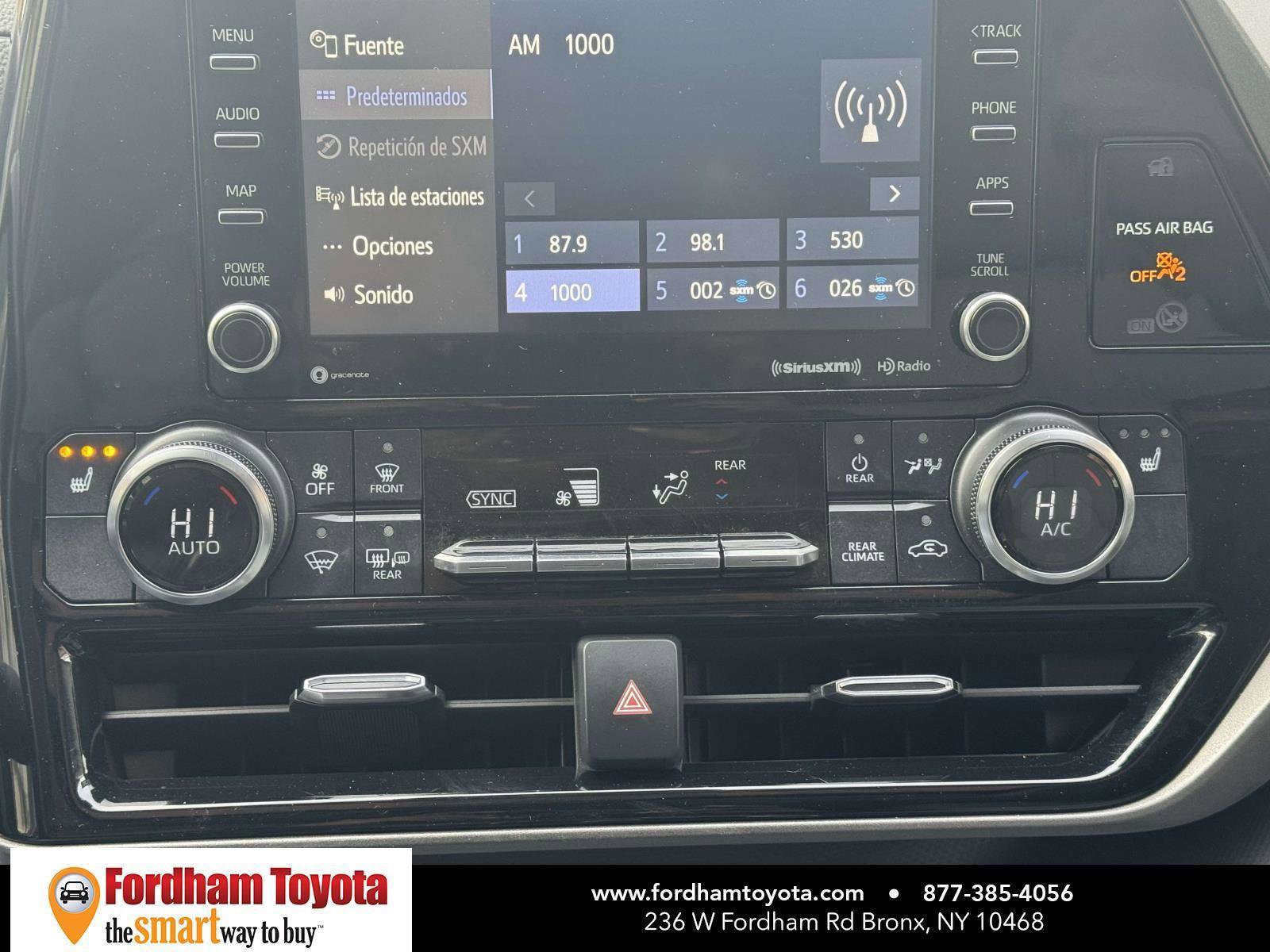 Used 2022 Toyota Highlander XLE image 28