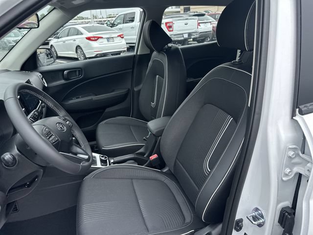 New 2026 Hyundai Venue SEL FWD image 19