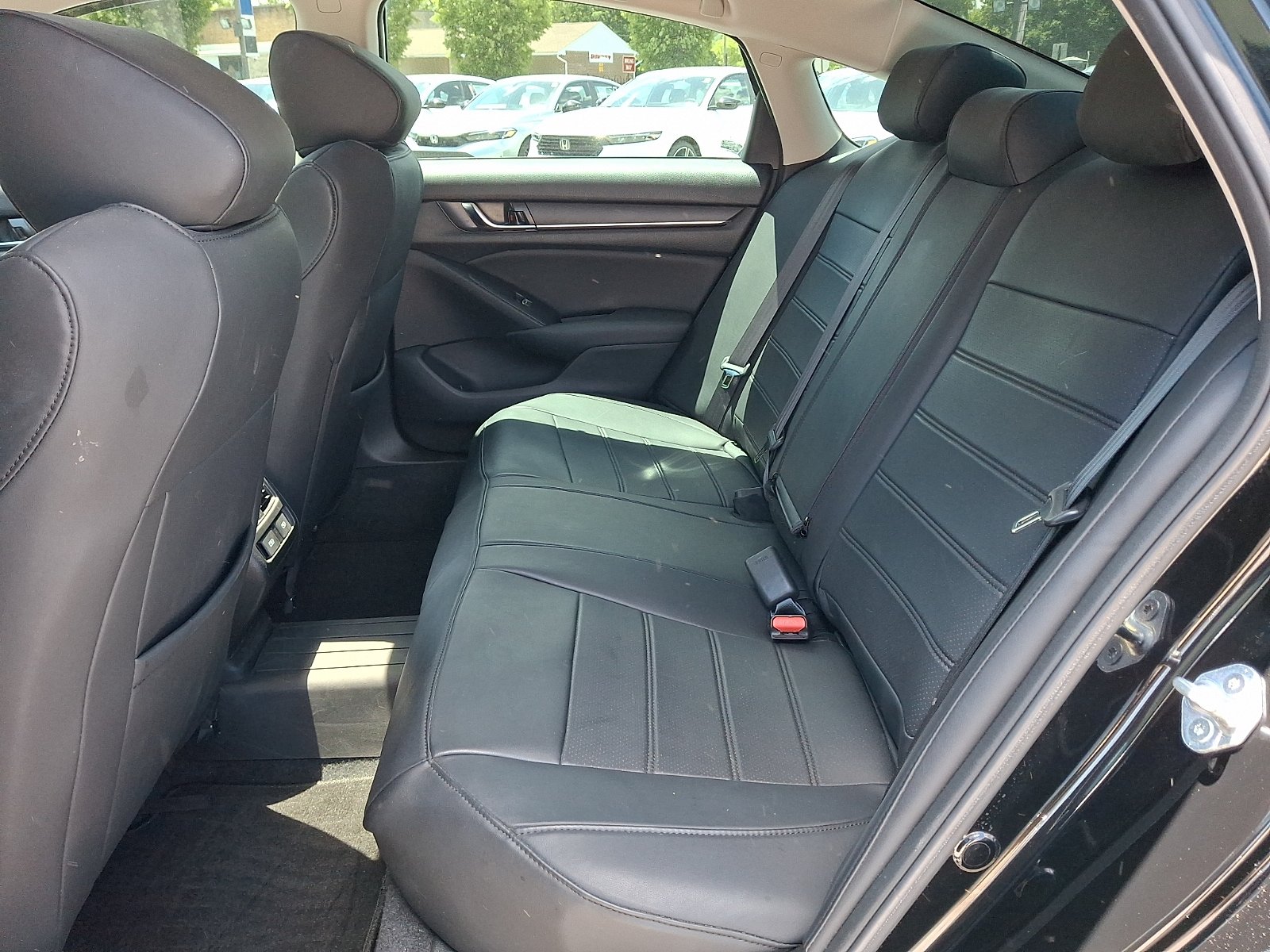 Used 2021 Honda Accord EX image 10