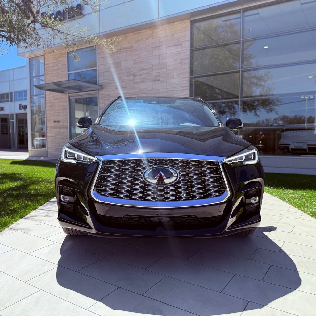 Certified 2025 INFINITI QX55 Sensory w/ Lighting Package AWD/4WD image 3