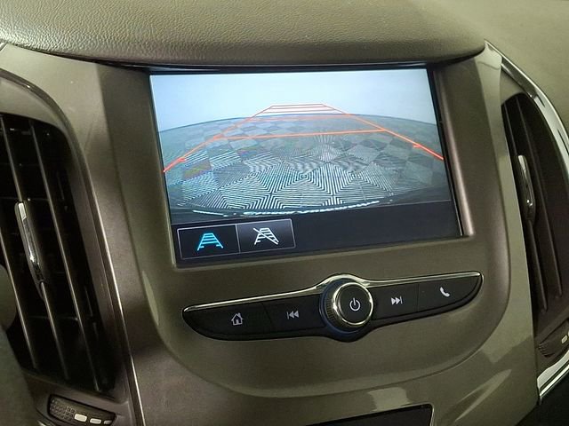 Used 2017 Chevrolet Cruze LT w/ Convenience Package FWD image 4