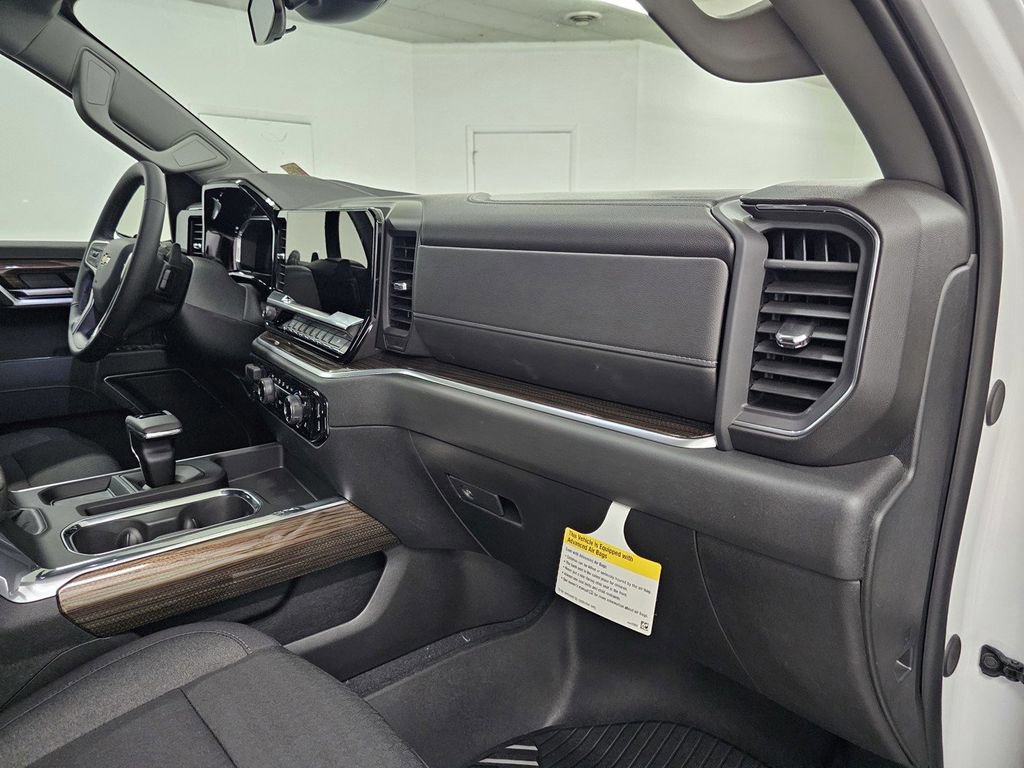 New 2026 Chevrolet Silverado 1500 LT AWD/4WD image 15