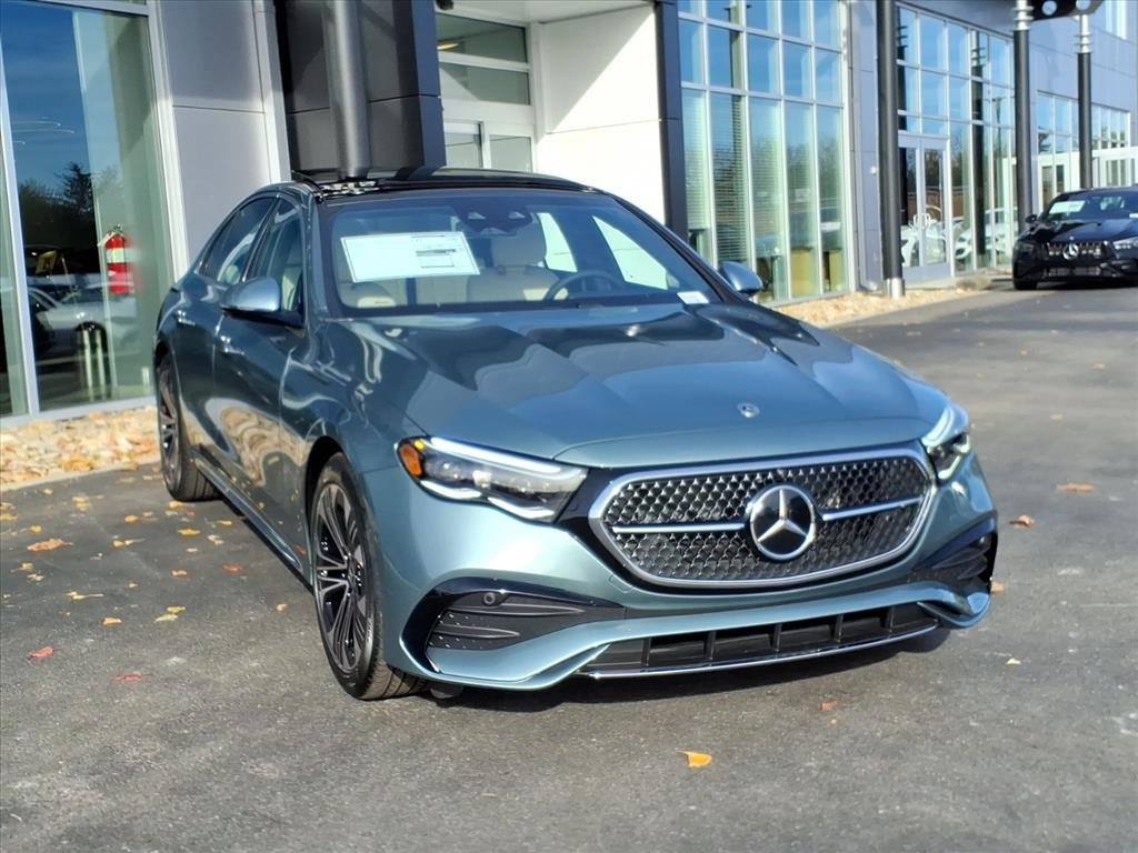 New 2026 Mercedes-Benz E 350 4MATIC Sedan image 10