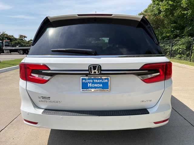 Used 2024 Honda Odyssey Elite image 4