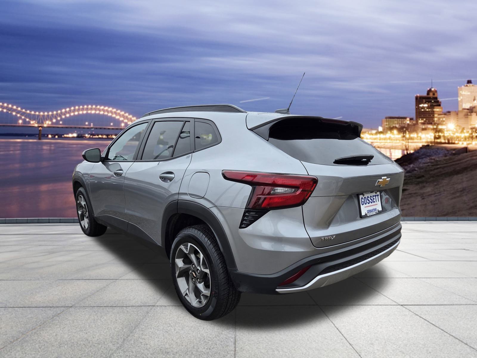 Used 2024 Chevrolet Trax LT w/ Driver Confidence Package image 3