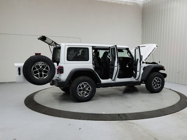 New 2026 Jeep Wrangler Unlimited Rubicon w/ Technology Group image 15